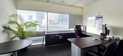 Gateway East (D7), Office #618725011